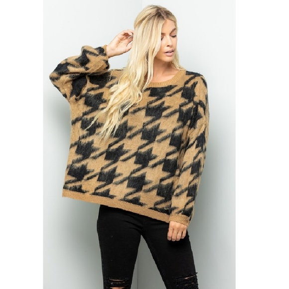 Houndstooth Soft Knit Round Neck Sweater Black/Tan - Picture 2 of 7